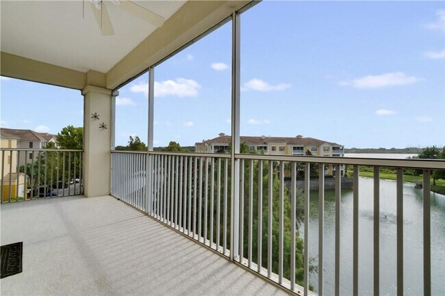 Building Photo - Beautiful WATERFRONT 3 bedrooms Condo located in MetroWest with ELEVATOR! Rare find!