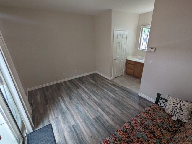 Building Photo - 8148 Slate Falls St