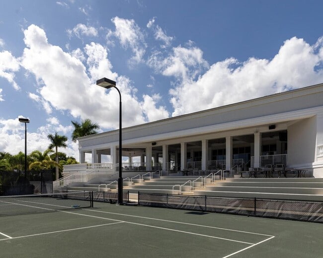 Building Photo - 10080 Dover Carriage Ln