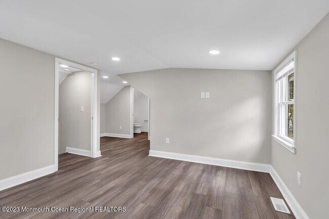 Building Photo - 557 Mantoloking Rd