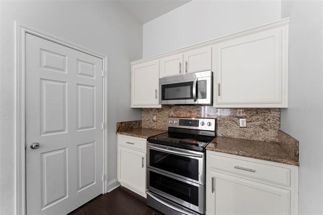 Building Photo - 919 Kim Ln