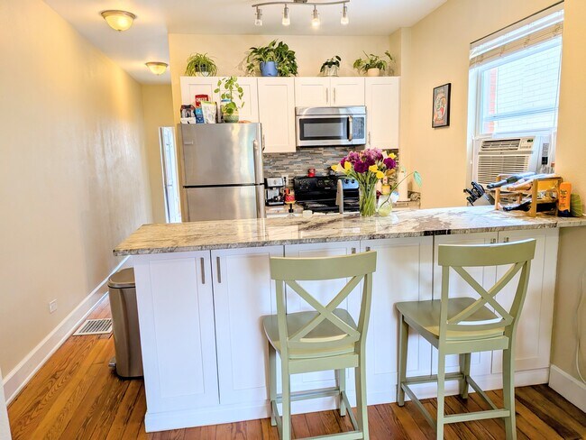 Kitchen - 2756 W 34th Ave