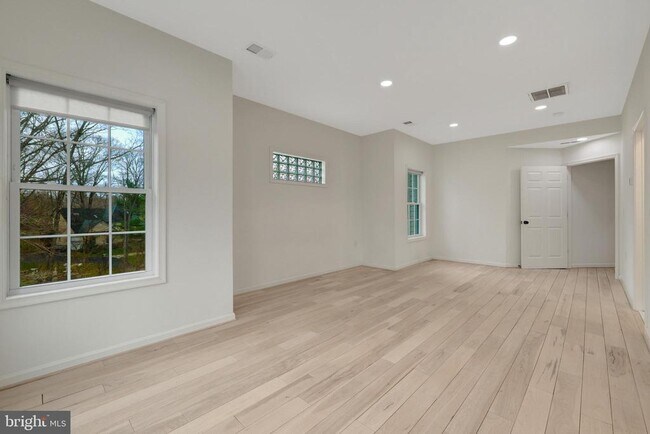 Building Photo - 1108 Bellview Rd