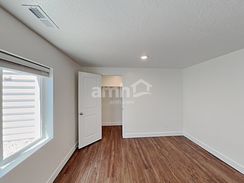 Building Photo - 5902 Verdigris Dr