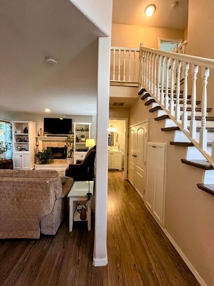 Entry hall w Washer/Dryer hookups - 23222 SW Cinnamon Hill Pl