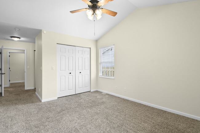 Building Photo - 2820 Wordsworth Dr