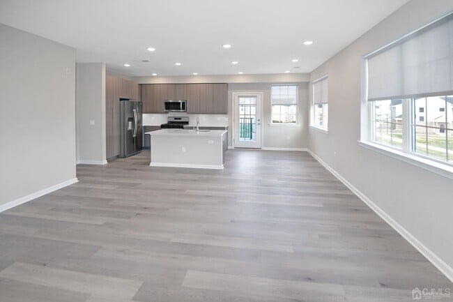 Building Photo - 301 Ginger Ln