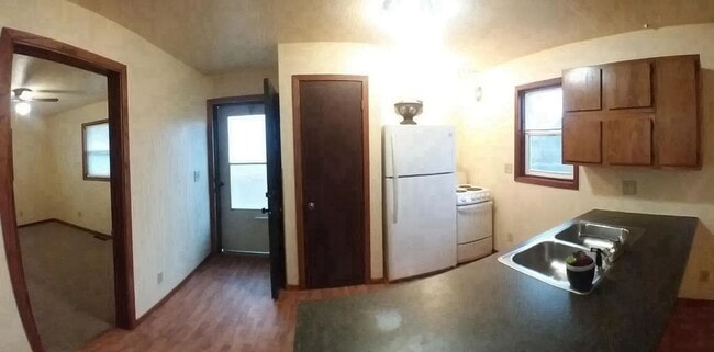 Primary Photo - Lakeview Homes