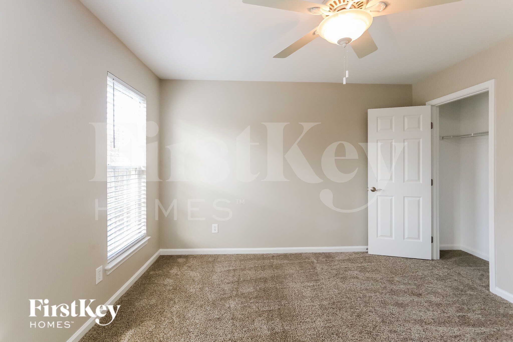 Building Photo - 11701 Kingsley View Dr