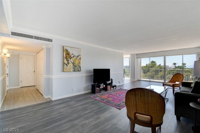 Building Photo - 3111 Bel Air Dr