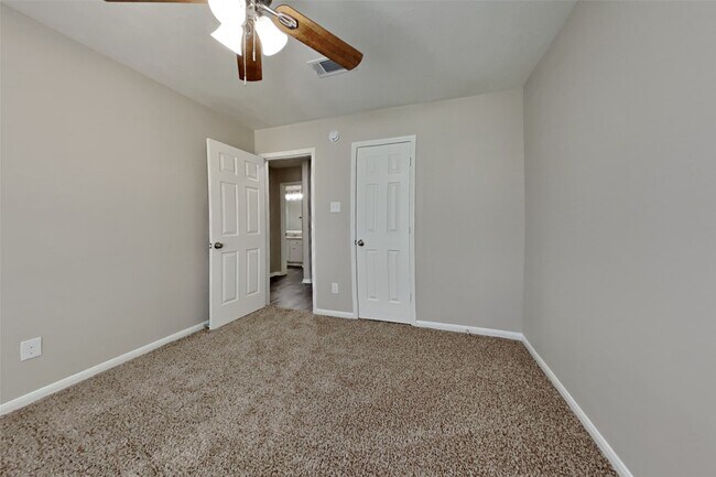 Building Photo - 25818 Elmley Pl