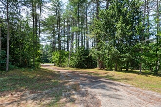 Building Photo - 826 New Hampshire Rte 175