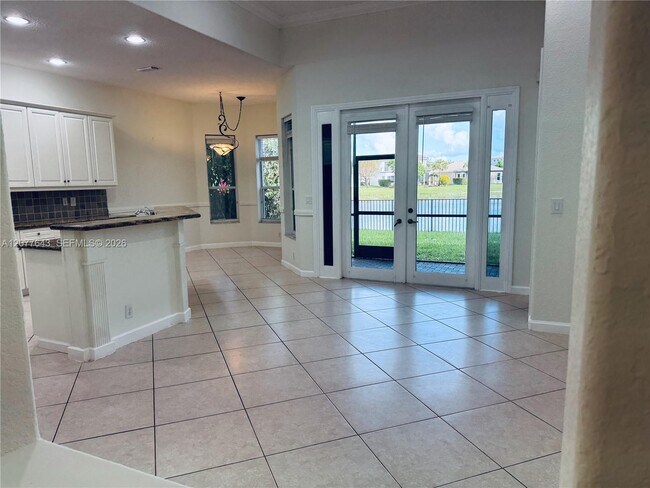 Building Photo - 12400 NW 78th Manor