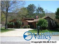 Building Photo - 9405 Hartwick Cir SE