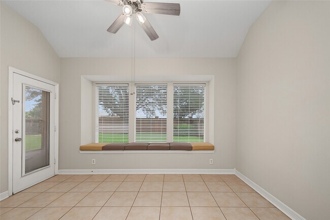 Building Photo - 5807 Bayberry Way