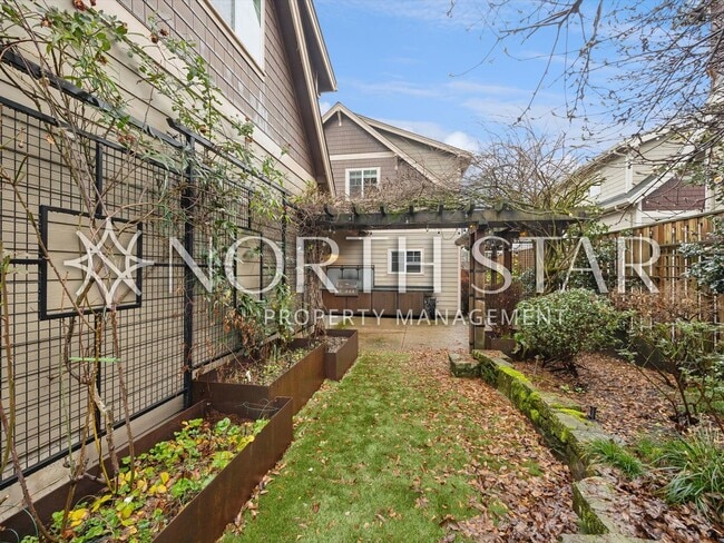 Building Photo - Exceptional Custom Home with Fully Appointed ADU in Prime John’s Landing Location