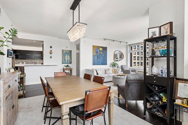 Building Photo - 1450 Washington St