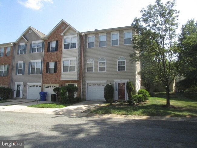 Building Photo - 7911 Heatherleigh Pl