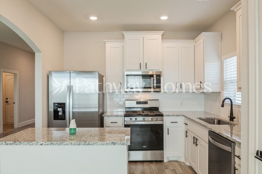 Building Photo - 1032 Sleepy Owl Ln