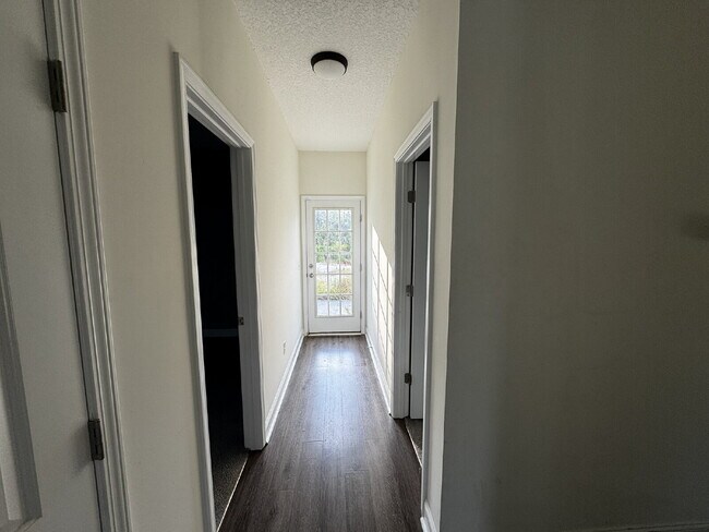 Building Photo - Home for Rent