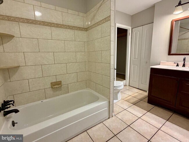 Building Photo - 309 Missouri Ave