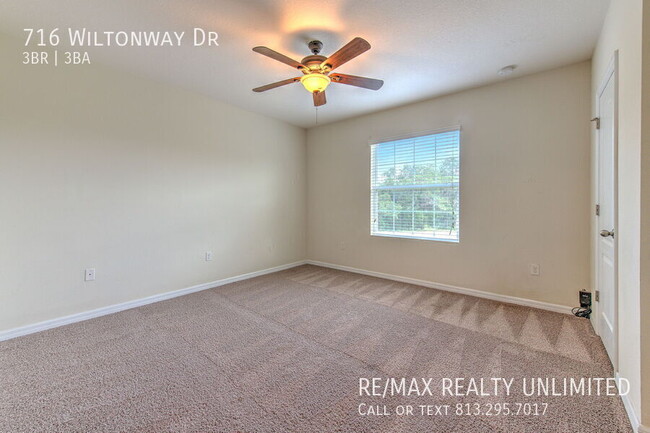 Building Photo - 716 Wiltonway Dr