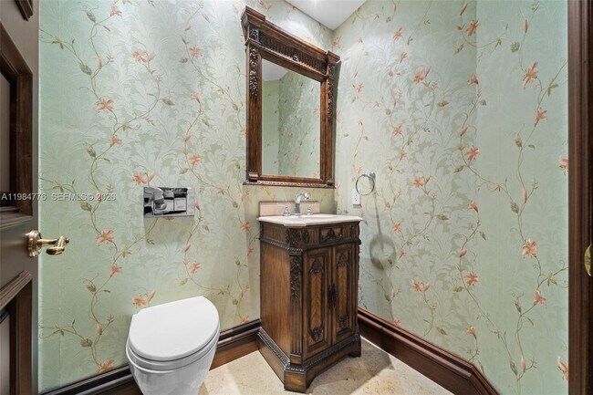 Building Photo - 16047 Collins Ave