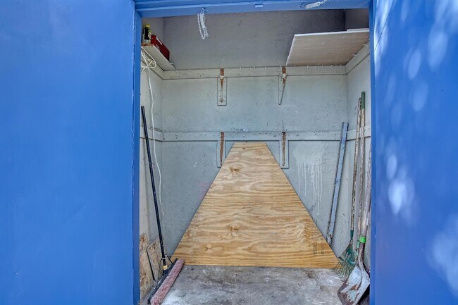 Building Photo - 241 NW 15th St