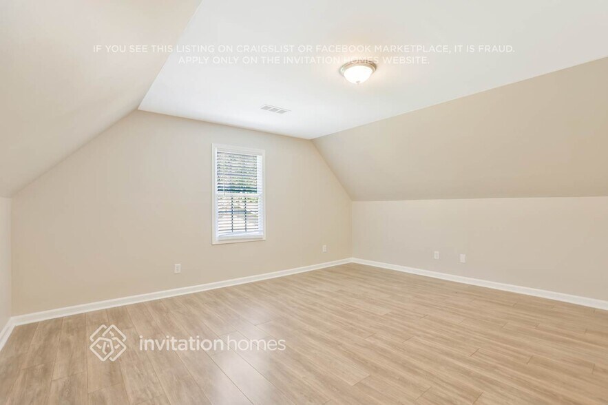 Building Photo - 185 Sterling Dr