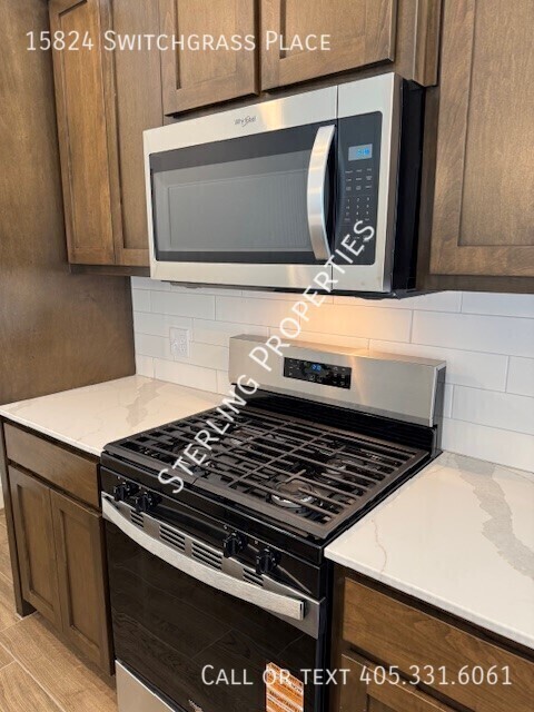 Building Photo - 15824 Switchgrass Pl