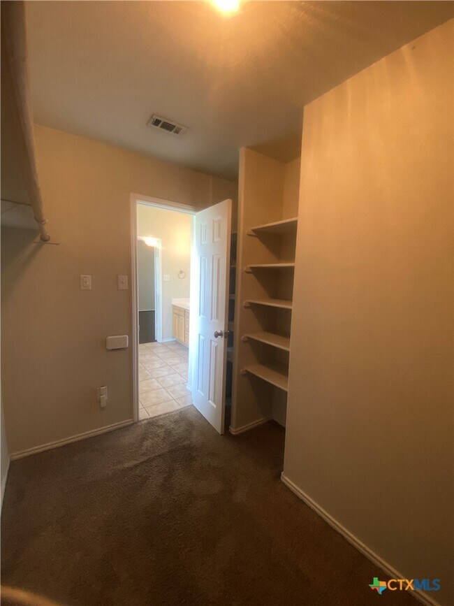 Building Photo - 5311 White Rock Dr