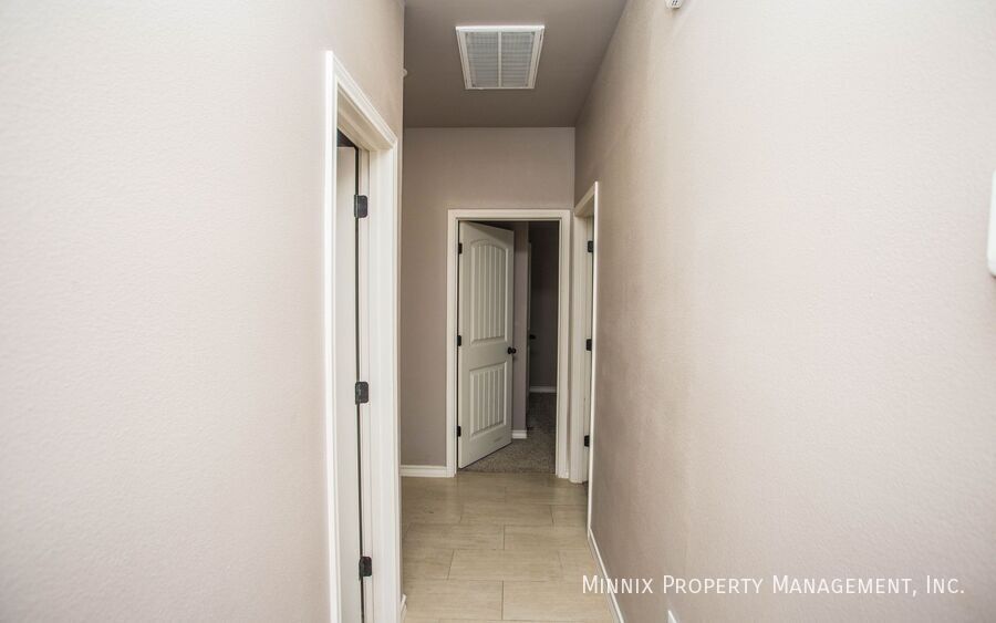 Building Photo - 1503 Avenue O