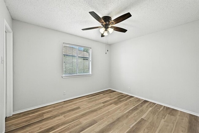 Building Photo - 16727 Chamonix Terrace
