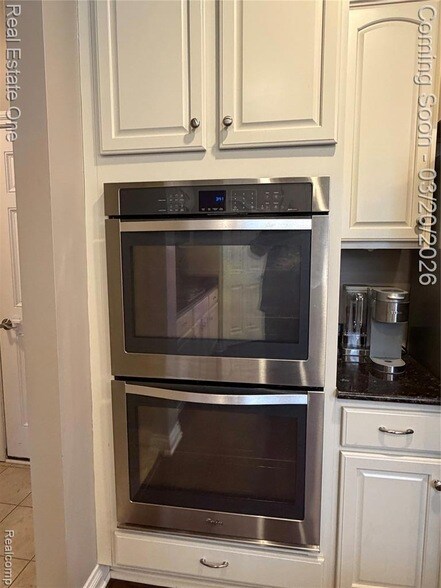 Building Photo - 58206 Sunflower Cir N