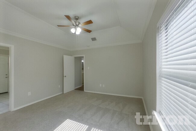 Building Photo - 3521 Kirby Creek Dr