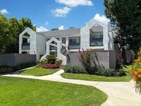 Building Photo - Ridgeline Apartments