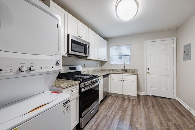 Building Photo - Second-Floor 2-Bedroom Premium Apartment | 850 SF