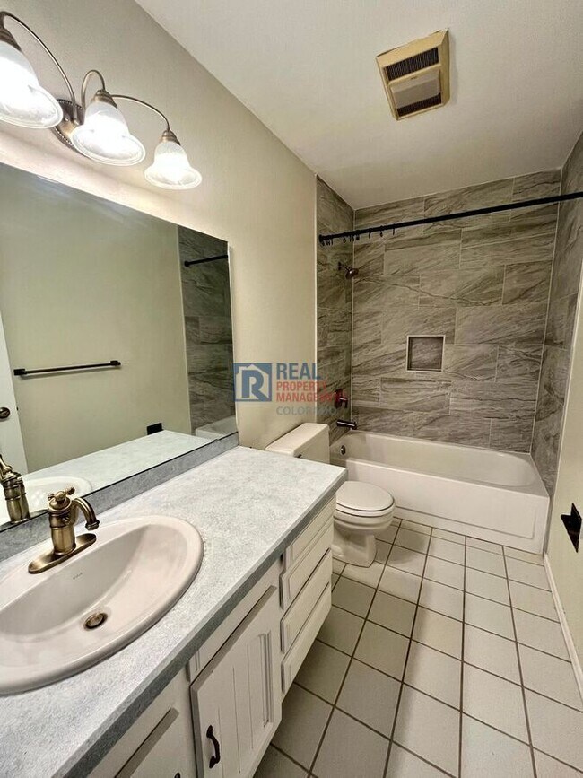 Building Photo - 2037 N Academy Blvd