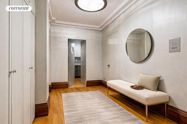 Building Photo - 527 W 110th St