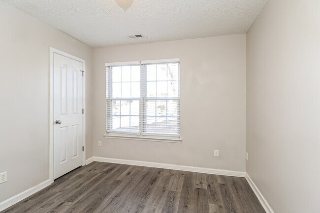 Building Photo - 13954 Dingess Rd