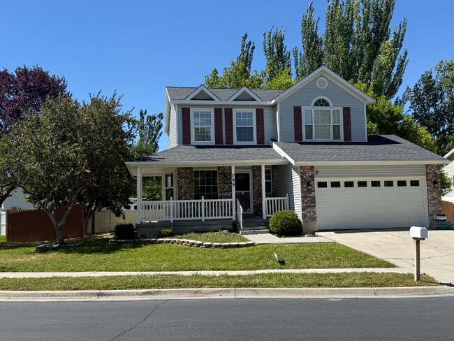 Primary Photo - 799 Country Club Dr