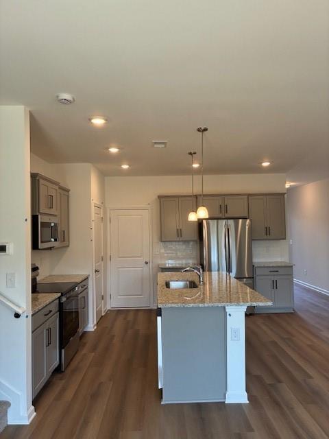 Building Photo - 328 Mountain Blvd S