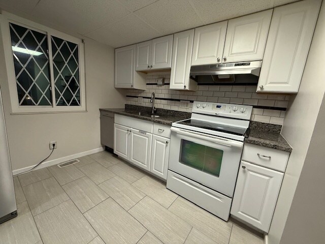 Building Photo - 7468 Graystone Ct