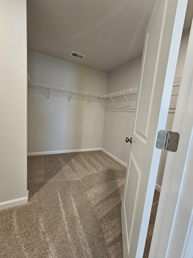 Building Photo - 1004 Maridian St