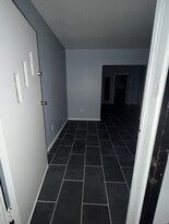 Building Photo - 524 S Soto St