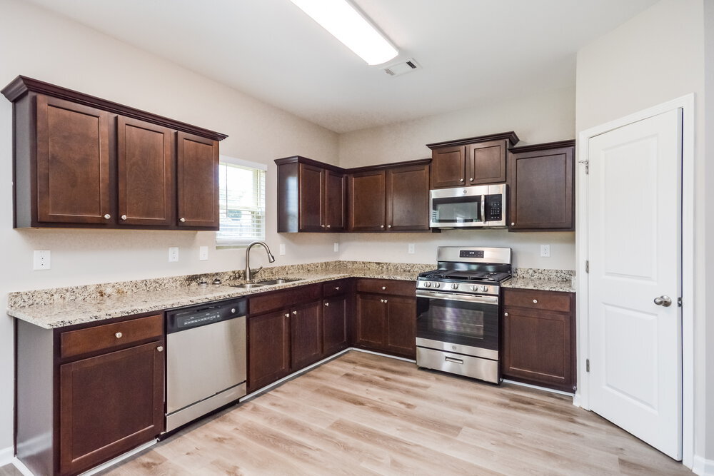 Building Photo - 3458 Sandstone Trail SE