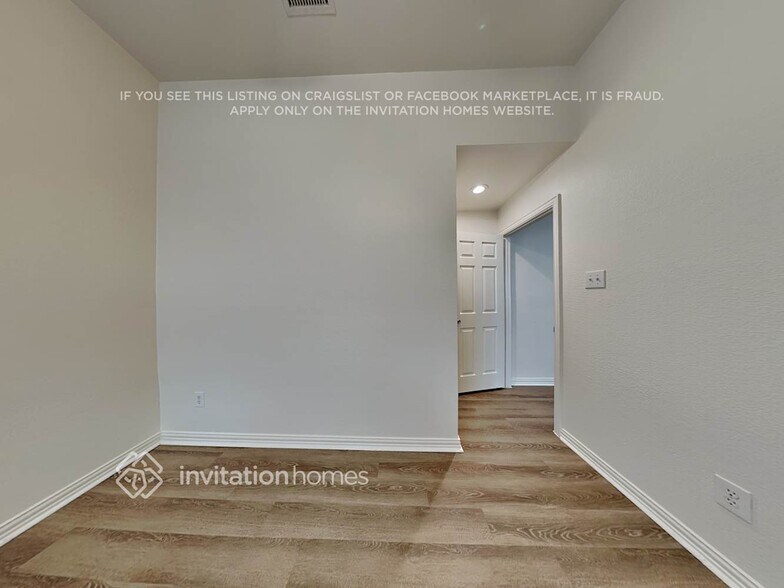 Building Photo - 1132 Ainsworth Dr