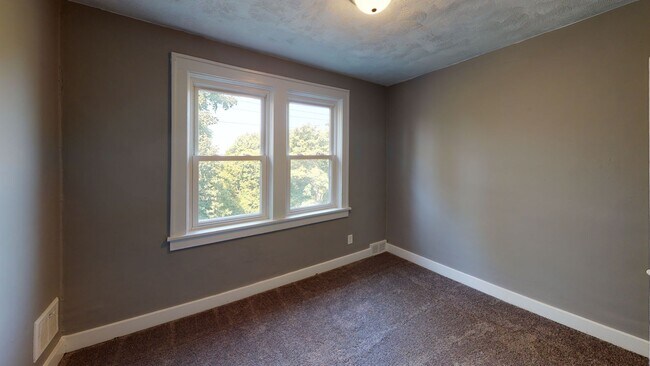 Building Photo - Renovated 3-Bedroom Home for Rent