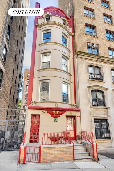 Building Photo - 788 W End Ave