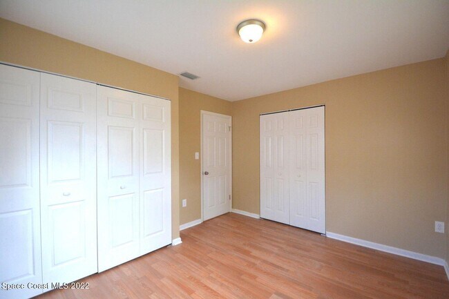 Building Photo - 2913 Rosemarie Dr